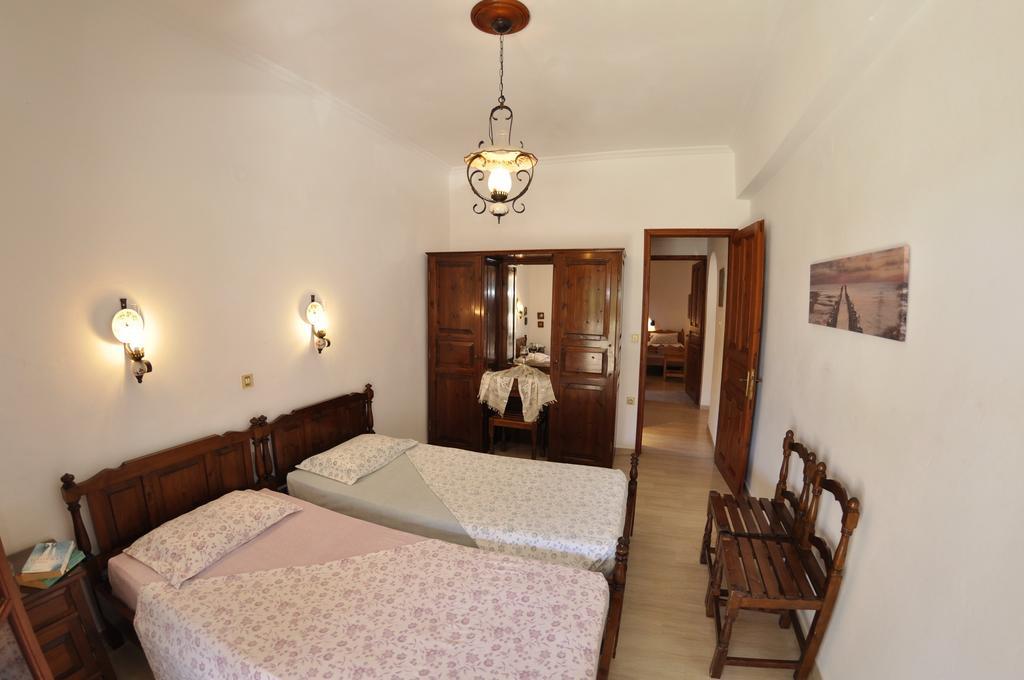 Apartament Alexandros &